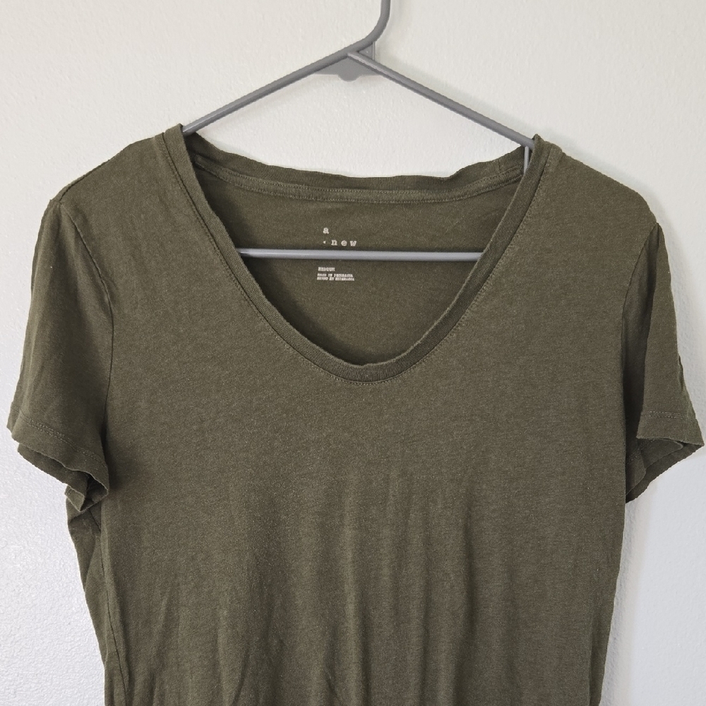 A New Day | Olive Green Scoop Neck Tee Size Medium